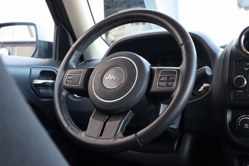 Used 2016 Jeep Patriot Latitude image 35