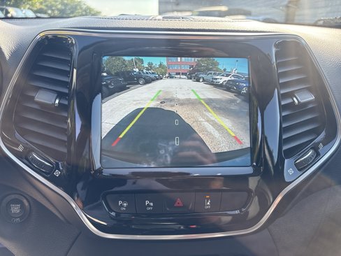 Certified 2021 Jeep Cherokee Limited image 28