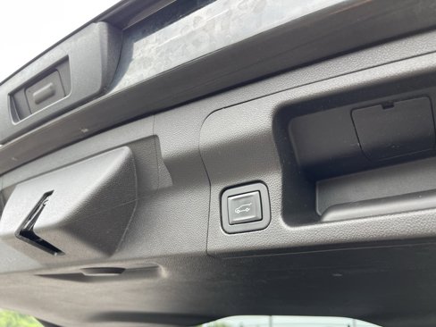 Used 2018 GMC Acadia Denali w/ Technology Package image 30