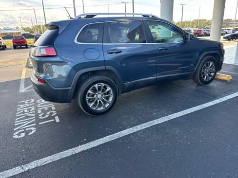 Used 2019 Jeep Cherokee Latitude Plus image 4