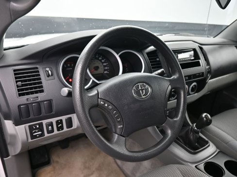 Used 2011 Toyota Tacoma 2WD Access Cab image 12