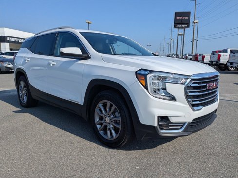 Used 2023 GMC Terrain SLT image 2
