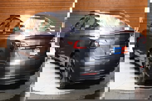 Used 2022 Tesla Model 3 Standard Range image 28