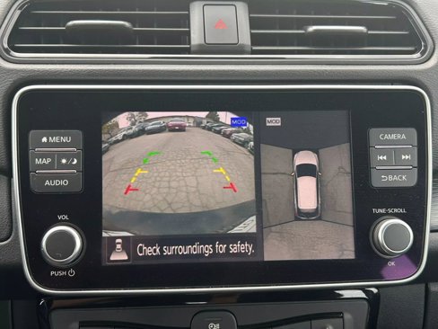 Used 2023 Nissan Leaf SV Plus image 18