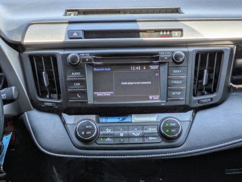Used 2018 Toyota RAV4 XLE image 19