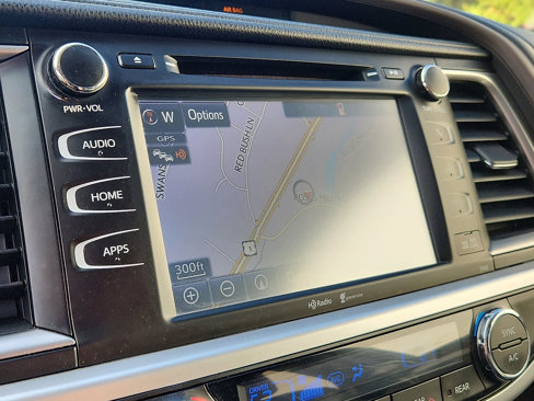 Used 2015 Toyota Highlander XLE image 20