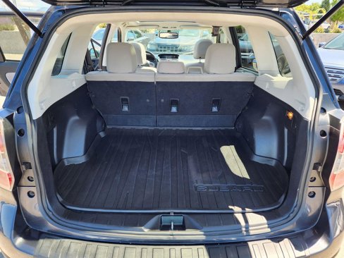 Used 2015 Subaru Forester 2.5i Premium w/ All-Weather Package image 10