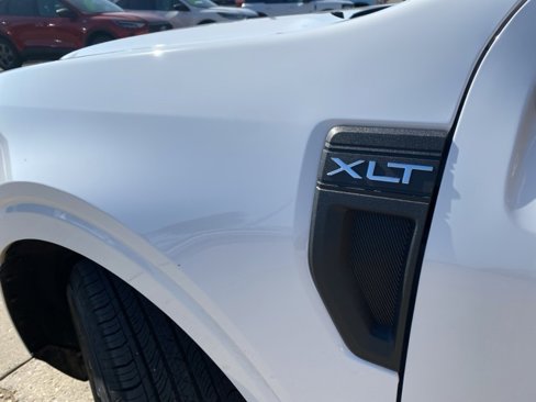 Used 2023 Ford Maverick XLT w/ Equipment Group 300A Standard image 5