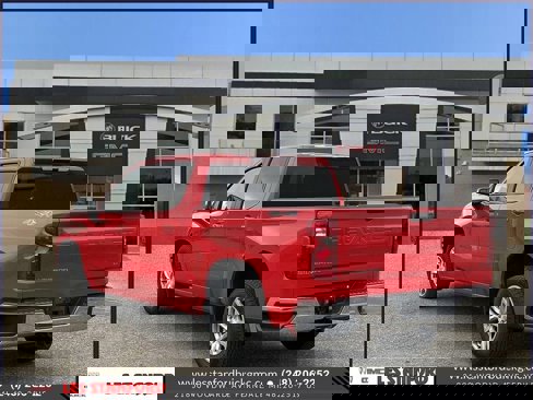Used 2021 Chevrolet Silverado 1500 LT w/ Bed Protection Package image 4