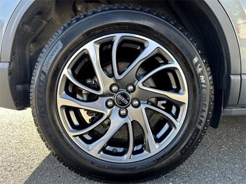 Used 2022 Lincoln Corsair AWD w/ Equipment Group 101A image 6