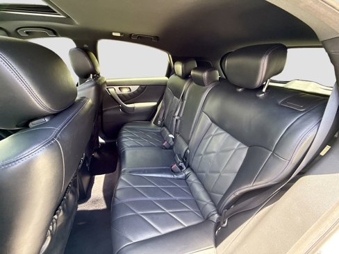 Used 2017 INFINITI QX70 AWD w/ Premium Package image 25