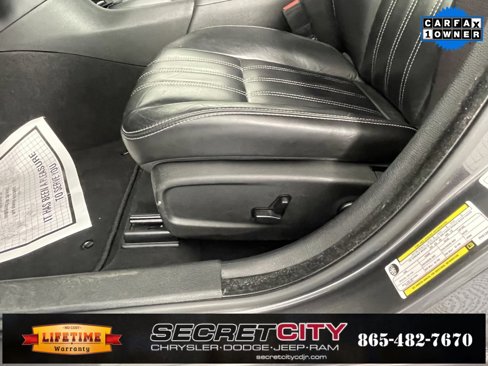 Used 2023 Chrysler 300 S image 10