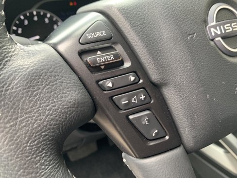 Used 2024 Nissan Frontier SV w/ SV Convenience Package image 11