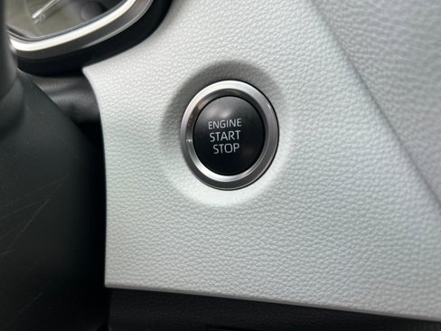 Certified 2023 Toyota Corolla SE image 29