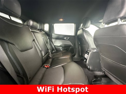 Used 2024 Jeep Compass Latitude image 12