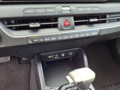 New 2025 Kia K4 LXS image 22