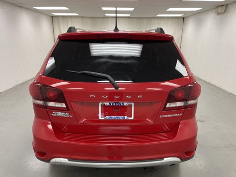 Used 2019 Dodge Journey Crossroad image 4