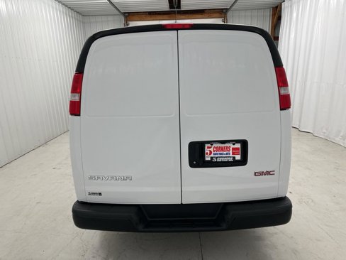 Used 2023 GMC Savana 2500 Extended w/ Driver Convenience Package image 9