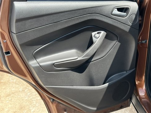 Used 2017 Ford Escape Titanium image 36