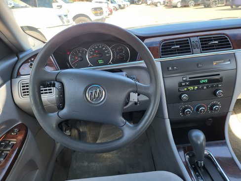 Used 2007 Buick LaCrosse CX image 8
