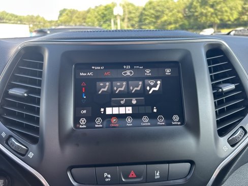 Used 2021 Jeep Cherokee Latitude Lux image 21