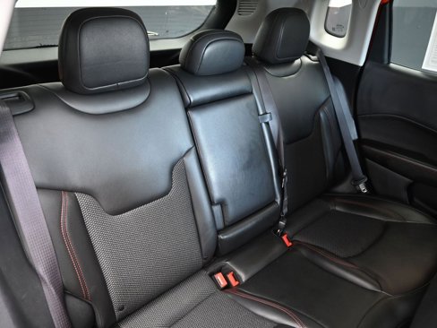 Used 2021 Jeep Compass Trailhawk image 32