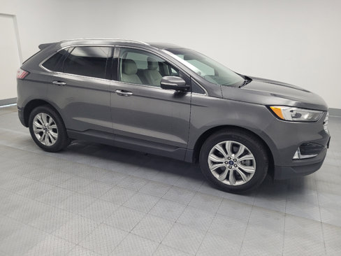 Used 2019 Ford Edge Titanium image 11
