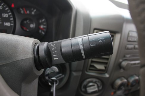 Used 2004 Nissan Armada LE w/ (SR2) Sunroof Pkg (LE) image 16