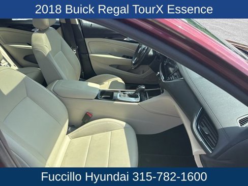 Used 2018 Buick Regal Essence w/ Driver Confidence Package #1 image 11
