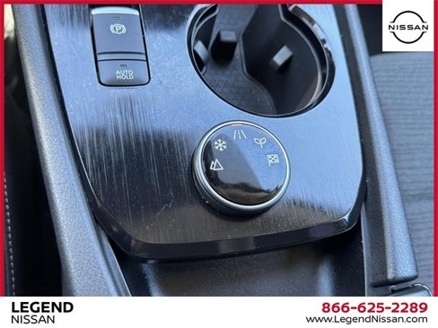 Used 2021 Nissan Rogue S image 30