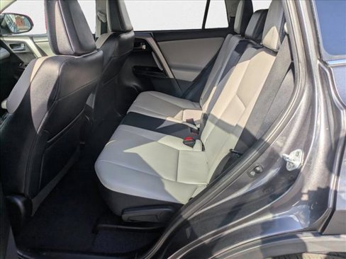 Used 2016 Toyota RAV4 Limited image 15