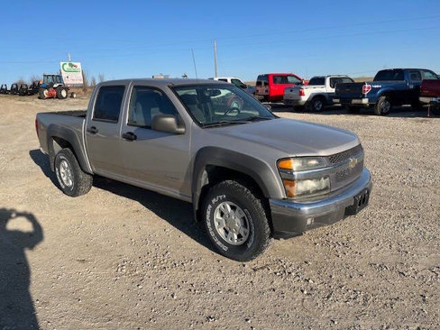 Used 2005 Chevrolet Colorado LS image 2
