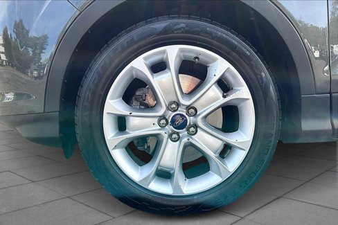 Used 2015 Ford Escape Titanium image 10