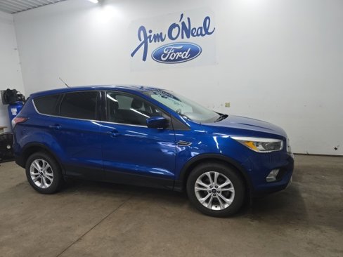 Used 2017 Ford Escape SE image 1