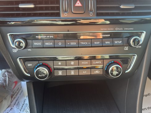 Used 2020 Kia Optima Premium image 30