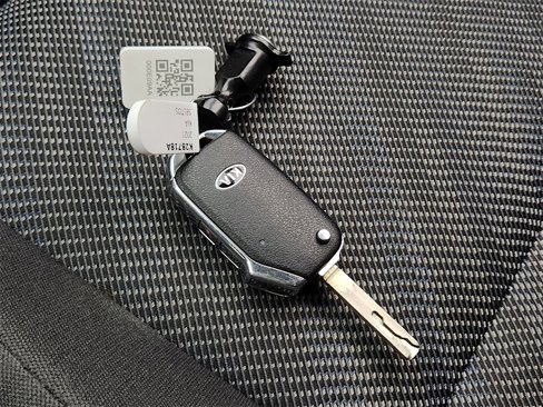 Used 2021 Kia Seltos LX image 25