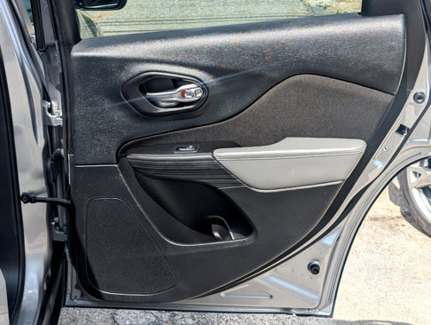 Used 2014 Jeep Cherokee Latitude image 33