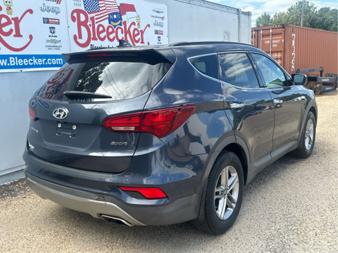 Used 2017 Hyundai Santa Fe Sport image 3