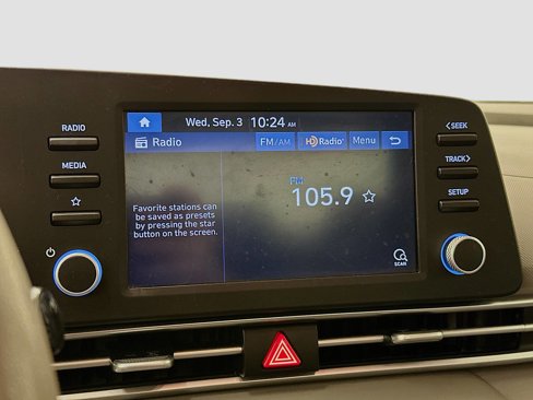 Used 2021 Hyundai Elantra SE image 21