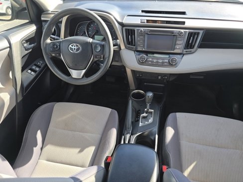 Used 2015 Toyota RAV4 XLE image 29