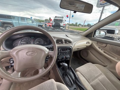 Used 2004 Oldsmobile Alero GL image 11