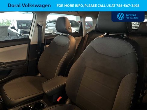 Certified 2022 Volkswagen Taos SE image 14