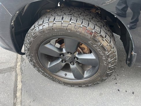 Used 2021 RAM 1500 Express w/ Wheel & Sound Group image 11