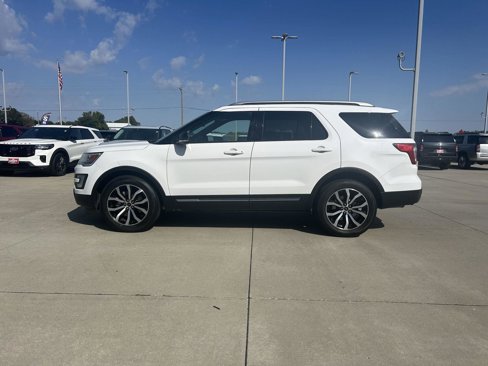 Used 2017 Ford Explorer XLT w/ Equipment Group 202A image 9