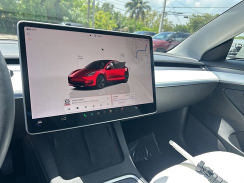 Used 2023 Tesla Model 3 Standard Range image 11