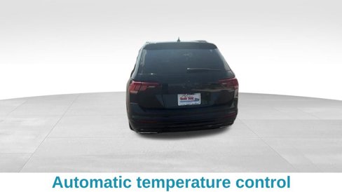 Used 2021 Volkswagen Tiguan SE R-Line image 7