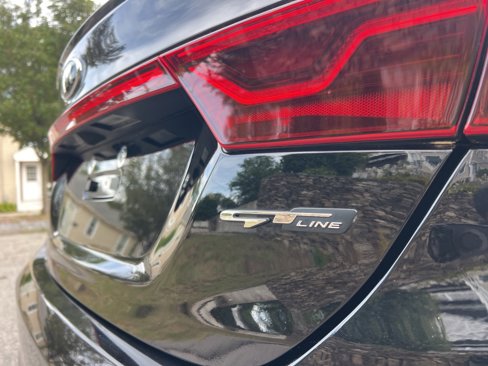 Certified 2021 Kia Forte GT-Line image 9