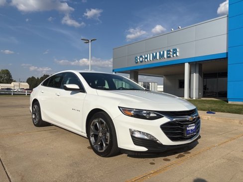 Used 2024 Chevrolet Malibu LT image 2