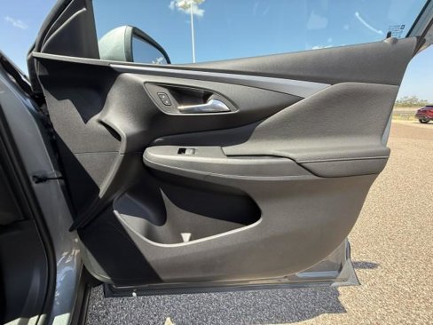 New 2025 Buick Envista Preferred image 25
