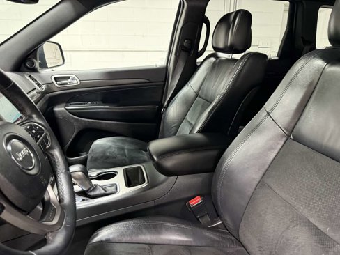 Used 2018 Jeep Grand Cherokee Altitude image 14